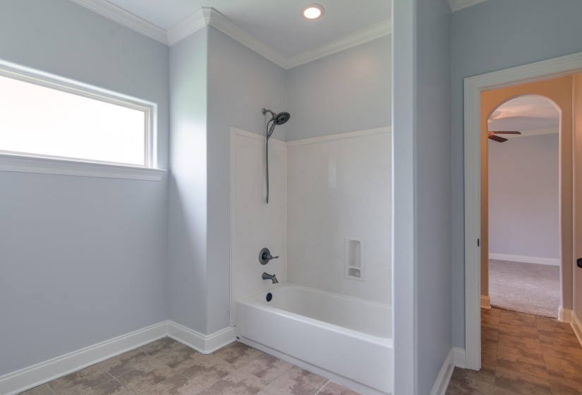 7341 FOURTH AVE, Bartlett, Tennessee 38135, 4 Bedroom Bedrooms, 7 Room Rooms,2.1 BathroomBathrooms,Residential,For Sale,FOURTH,0,10225703