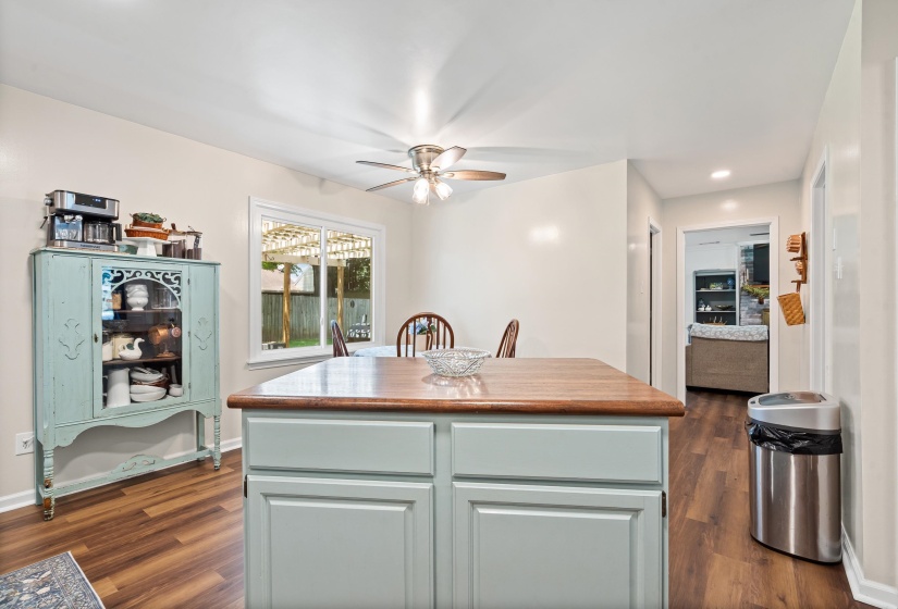 8898 LANTHORN CV, Cordova, Tennessee 38016, 4 Bedroom Bedrooms, 7 Room Rooms,2.1 BathroomBathrooms,Residential,For Sale,LANTHORN,0,10225733