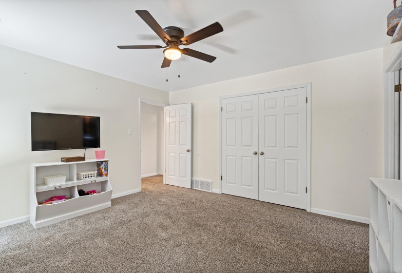 8898 LANTHORN CV, Cordova, Tennessee 38016, 4 Bedroom Bedrooms, 7 Room Rooms,2.1 BathroomBathrooms,Residential,For Sale,LANTHORN,0,10225733