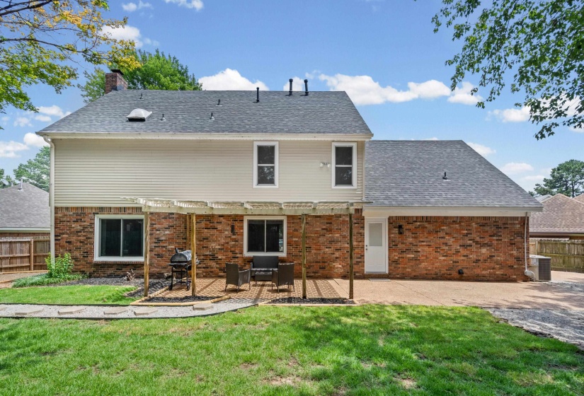 8898 LANTHORN CV, Cordova, Tennessee 38016, 4 Bedroom Bedrooms, 7 Room Rooms,2.1 BathroomBathrooms,Residential,For Sale,LANTHORN,0,10225733