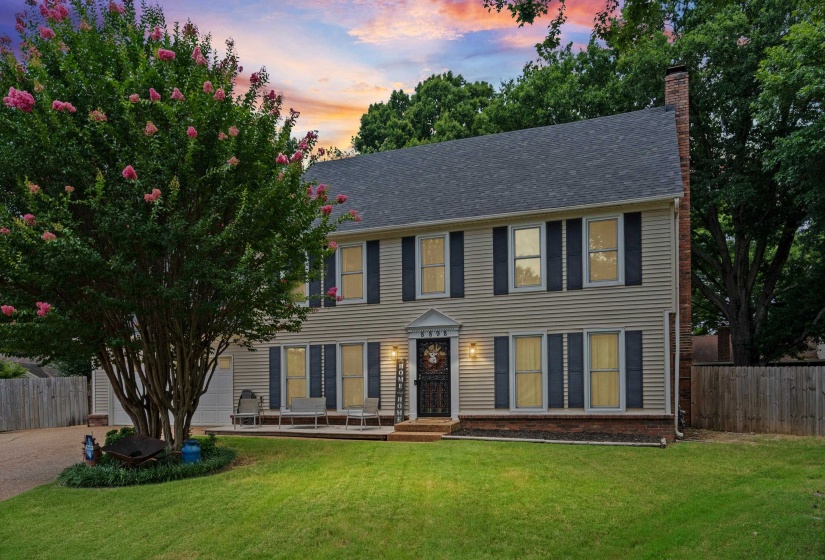8898 LANTHORN CV, Cordova, Tennessee 38016, 4 Bedroom Bedrooms, 7 Room Rooms,2.1 BathroomBathrooms,Residential,For Sale,LANTHORN,0,10225733