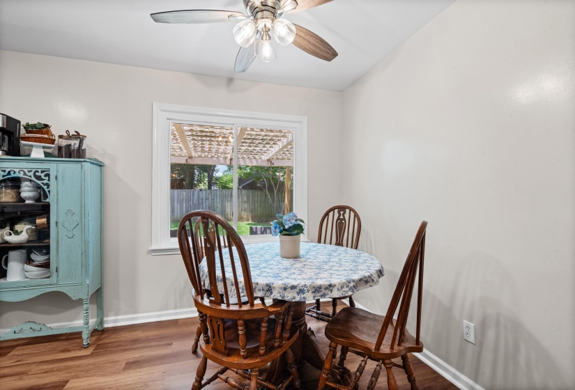 8898 LANTHORN CV, Cordova, Tennessee 38016, 4 Bedroom Bedrooms, 7 Room Rooms,2.1 BathroomBathrooms,Residential,For Sale,LANTHORN,0,10225733