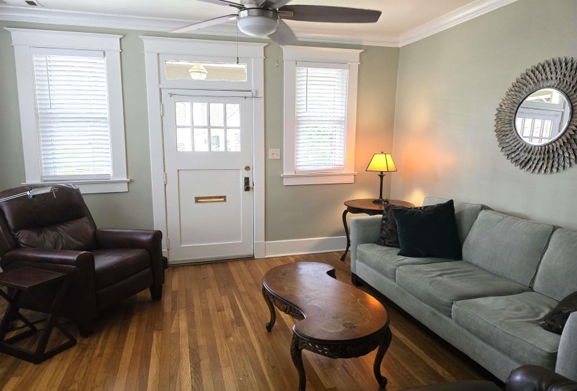 High Celiings, Gorgeous Crown Molding, Refinished REAL hardwood floors... Ceiling Fans throughout.