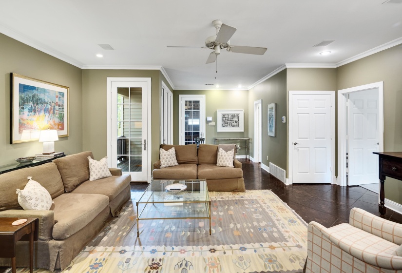 187 REESE ST, Memphis, Tennessee 38111, 4 Bedroom Bedrooms, 8 Room Rooms,2.1 BathroomBathrooms,Residential,For Sale,REESE,0,10225737