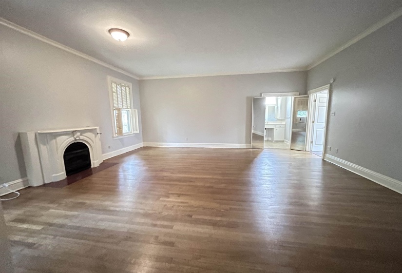 240 BELVEDERE BLVD, Memphis, Tennessee 38104, 5 Bedrooms Bedrooms, 10 Rooms Rooms,3.1 BathroomsBathrooms,Rental Properties,For Sale,BELVEDERE,10225762