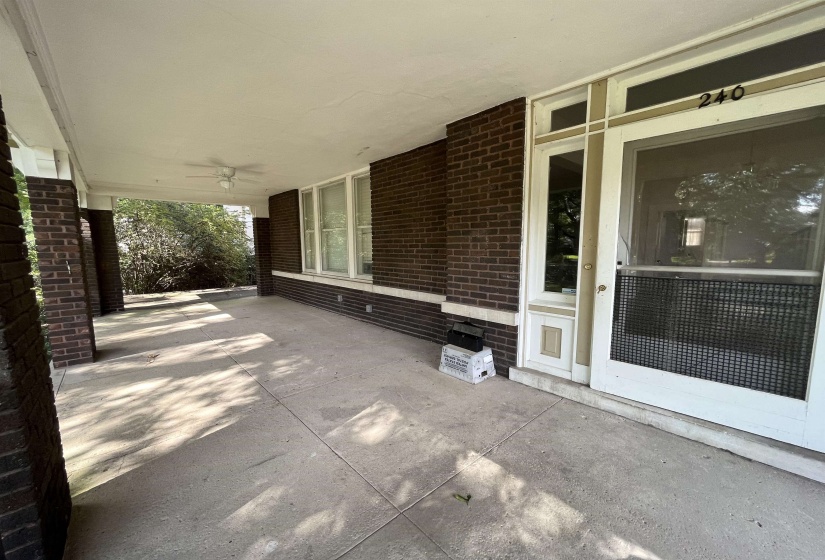 240 BELVEDERE BLVD, Memphis, Tennessee 38104, 5 Bedrooms Bedrooms, 10 Rooms Rooms,3.1 BathroomsBathrooms,Rental Properties,For Sale,BELVEDERE,10225762