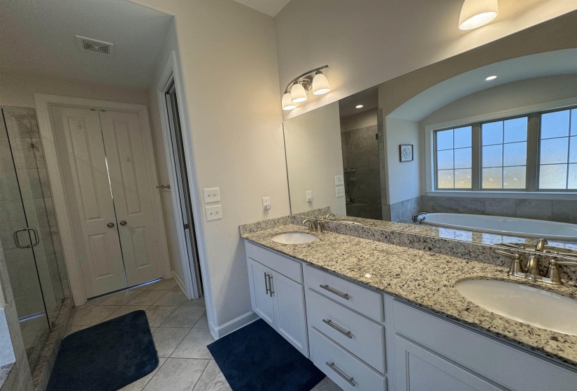 4726 EMMAS CIR, Collierville, Tennessee 38017, 4 Bedroom Bedrooms, 9 Room Rooms,3 BathroomBathrooms,Rental Properties,For Sale,EMMAS,0,10225768