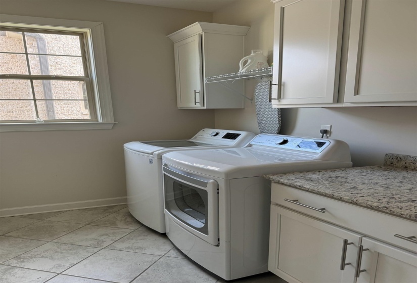 4726 EMMAS CIR, Collierville, Tennessee 38017, 4 Bedroom Bedrooms, 9 Room Rooms,3 BathroomBathrooms,Rental Properties,For Sale,EMMAS,0,10225768
