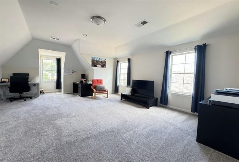 4726 EMMAS CIR, Collierville, Tennessee 38017, 4 Bedroom Bedrooms, 9 Room Rooms,3 BathroomBathrooms,Rental Properties,For Sale,EMMAS,0,10225768