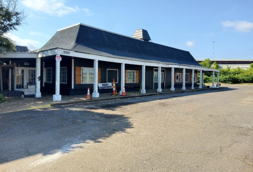5221 SUMMER AVE, Memphis, Tennessee 38134, ,Commercial/industrial,For Sale,SUMMER,10225741