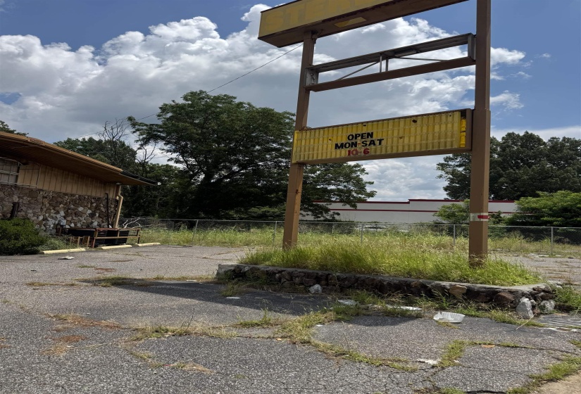 2408 LAMAR AVE, Memphis, Tennessee 38114, ,Commercial/industrial,For Sale,LAMAR,10225775
