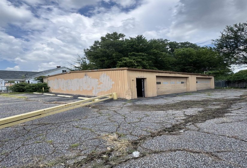 2408 LAMAR AVE, Memphis, Tennessee 38114, ,Commercial/industrial,For Sale,LAMAR,10225775