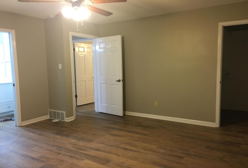 2159 NEW MEADOW DR, Germantown, Tennessee 38139, 4 Bedrooms Bedrooms, 9 Rooms Rooms,2.1 BathroomsBathrooms,Rental Properties,For Sale,NEW MEADOW,10225759