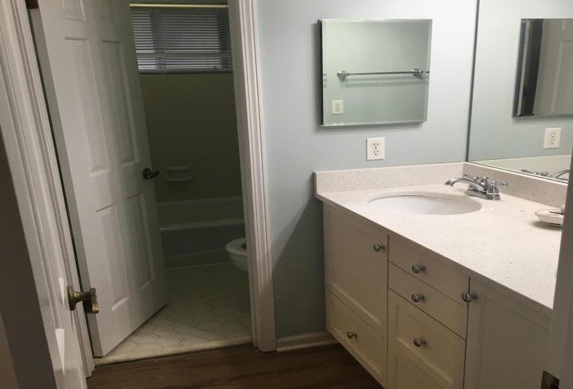 2159 NEW MEADOW DR, Germantown, Tennessee 38139, 4 Bedrooms Bedrooms, 9 Rooms Rooms,2.1 BathroomsBathrooms,Rental Properties,For Sale,NEW MEADOW,10225759