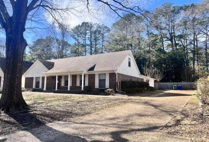 2159 NEW MEADOW DR, Germantown, Tennessee 38139, 4 Bedrooms Bedrooms, 9 Rooms Rooms,2.1 BathroomsBathrooms,Rental Properties,For Sale,NEW MEADOW,10225759