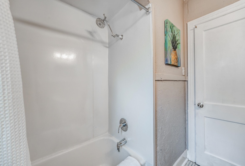 2688 BROWNING AVE, Memphis, Tennessee 38114, 4 Bedroom Bedrooms, 6 Room Rooms,3 BathroomBathrooms,Residential,For Sale,BROWNING,0,10216497
