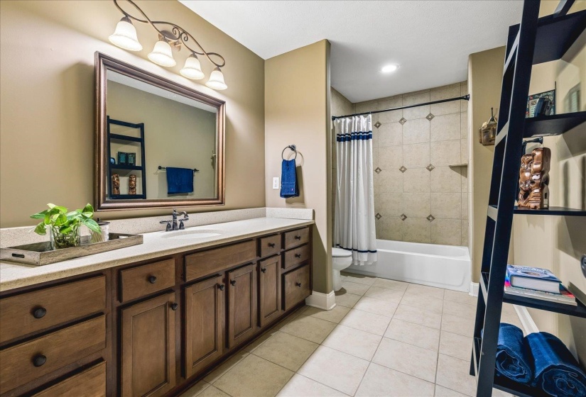 30 VALERIE CV, Unincorporated, Tennessee 38068, 4 Bedroom Bedrooms, 9 Room Rooms,4.1 BathroomBathrooms,Residential,For Sale,VALERIE,0,10225186