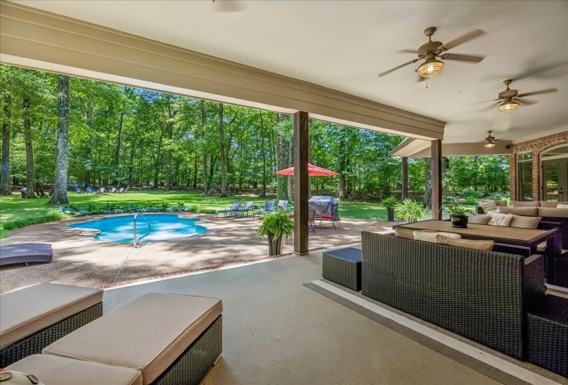 30 VALERIE CV, Unincorporated, Tennessee 38068, 4 Bedroom Bedrooms, 9 Room Rooms,4.1 BathroomBathrooms,Residential,For Sale,VALERIE,0,10225186