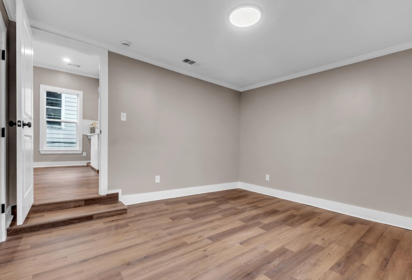 2107 ELZEY AVE, Memphis, Tennessee 38104, 4 Bedroom Bedrooms, 7 Room Rooms,3 BathroomBathrooms,Residential,For Sale,ELZEY,0,10225740