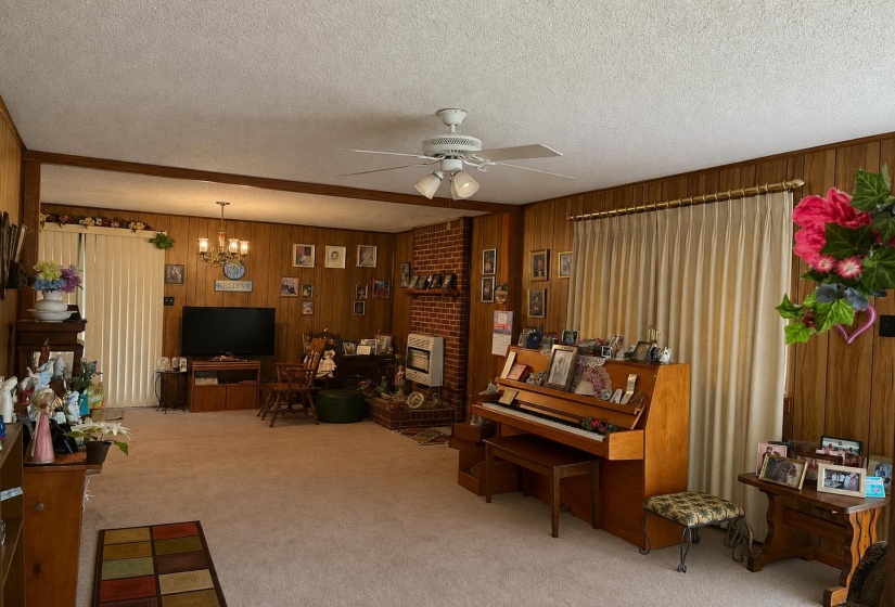 9242 BRUNSWICK RD, Millington, Tennessee 38053, 3 Bedrooms Bedrooms, 7 Rooms Rooms,3 BathroomsBathrooms,Residential,For Sale,BRUNSWICK,10225745