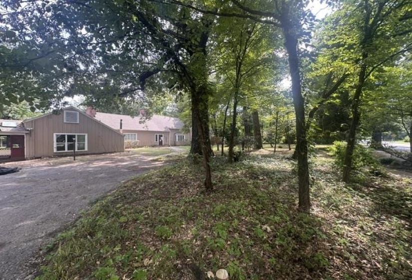 4827 PRINCETON RD, Memphis, Tennessee 38117, 4 Bedrooms Bedrooms, 8 Rooms Rooms,4 BathroomsBathrooms,Residential,For Sale,PRINCETON,10225764