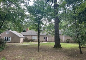 4827 PRINCETON RD, Memphis, Tennessee 38117, 4 Bedrooms Bedrooms, 8 Rooms Rooms,4 BathroomsBathrooms,Residential,For Sale,PRINCETON,10225764