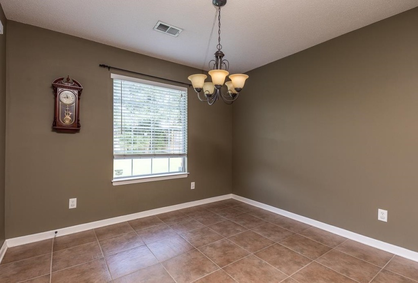 1519 SUTTON MEADOW LN, Cordova, Tennessee 38016, 3 Bedrooms Bedrooms, 6 Rooms Rooms,2 BathroomsBathrooms,Residential,For Sale,SUTTON MEADOW,10225776