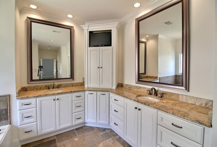 595 KENROSE ST, Collierville, Tennessee 38017, 4 Bedroom Bedrooms, 2 Room Rooms,3.1 BathroomBathrooms,Residential,For Sale,KENROSE,0,10220039