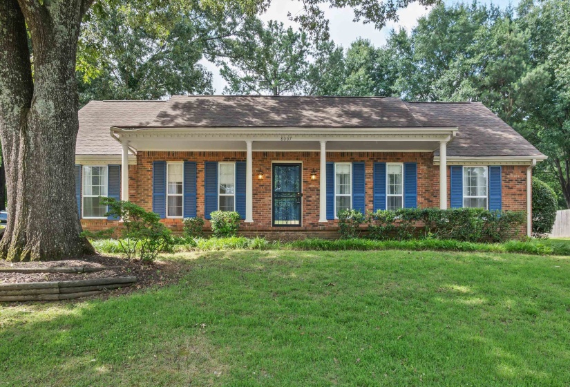 Great opportunity in Bartlett neighborhood served by highly desired Bartlett City Schools! Conveniently located within walking distance of both the elementary and middle schools, this well-loved home offers tremendous potential for the buyer!