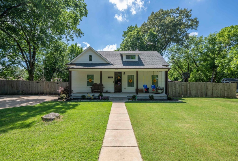 150 MURRELL ST, Oakland, Tennessee 38060, 3 Bedroom Bedrooms, 6 Room Rooms,2 BathroomBathrooms,Residential,For Sale,MURRELL,0,10223951