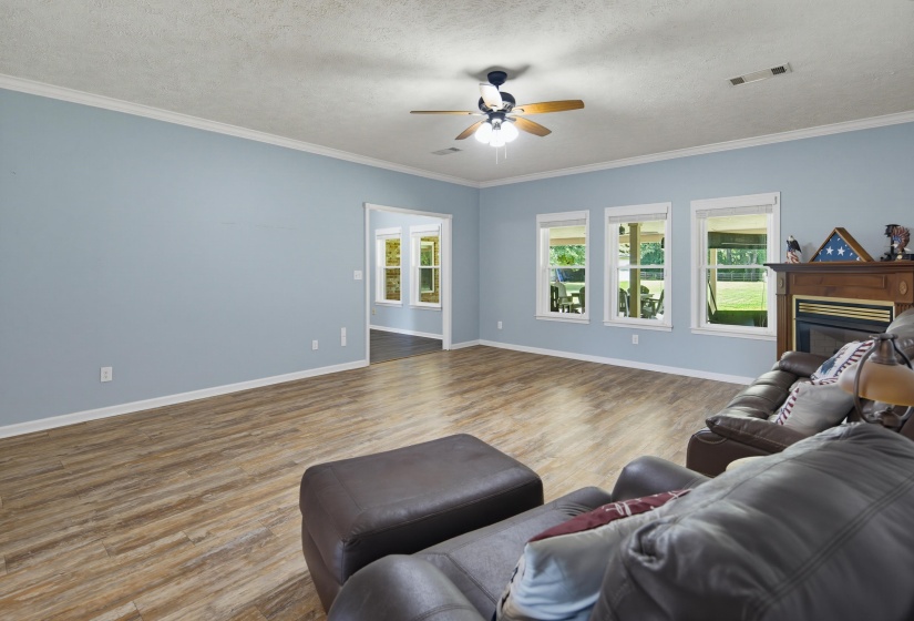 1855 OAK GROVE DR, Moscow, Tennessee 38057, 4 Bedroom Bedrooms, 10 Room Rooms,3.1 BathroomBathrooms,Residential,For Sale,OAK GROVE,0,10225789