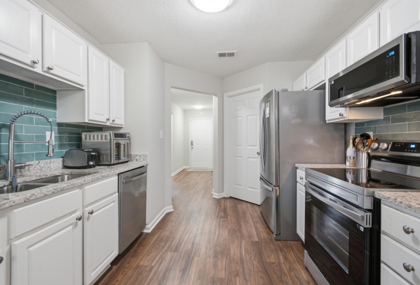 993 ZENITH CV, Memphis, Tennessee 38018, 3 Bedroom Bedrooms, 5 Room Rooms,2 BathroomBathrooms,Residential,For Sale,ZENITH,0,10225793