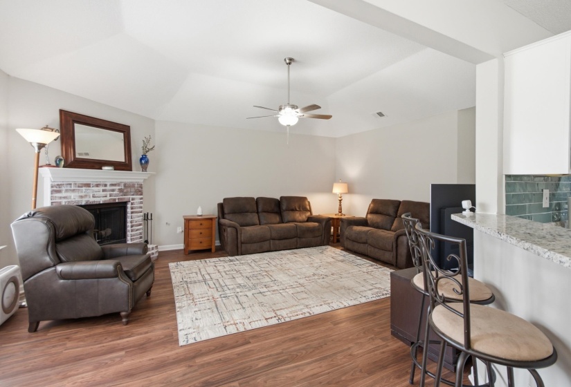 993 ZENITH CV, Memphis, Tennessee 38018, 3 Bedroom Bedrooms, 5 Room Rooms,2 BathroomBathrooms,Residential,For Sale,ZENITH,0,10225793