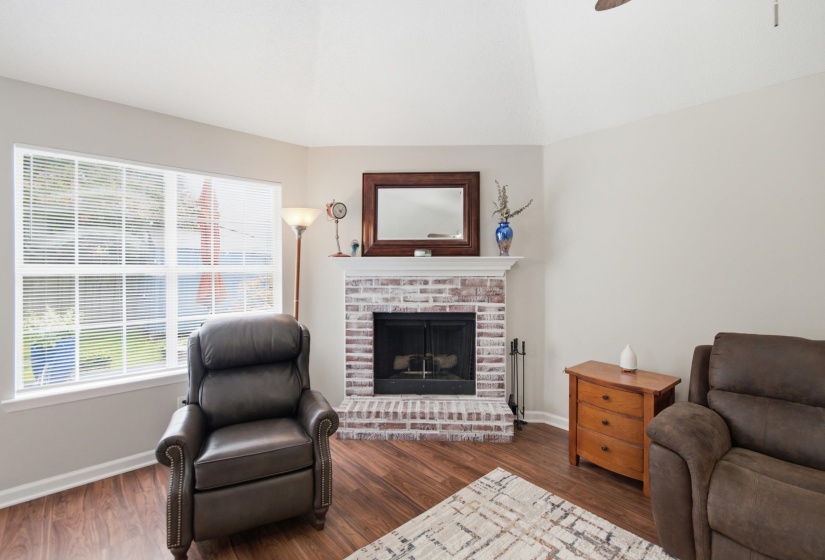 993 ZENITH CV, Memphis, Tennessee 38018, 3 Bedroom Bedrooms, 5 Room Rooms,2 BathroomBathrooms,Residential,For Sale,ZENITH,0,10225793