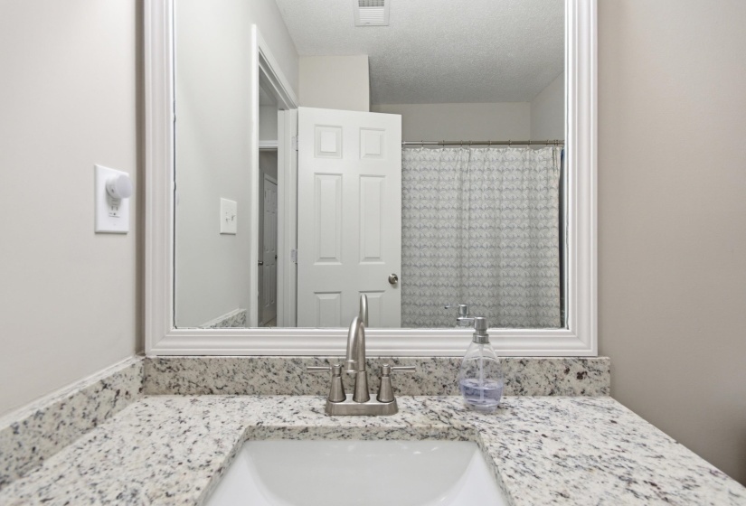 993 ZENITH CV, Memphis, Tennessee 38018, 3 Bedroom Bedrooms, 5 Room Rooms,2 BathroomBathrooms,Residential,For Sale,ZENITH,0,10225793