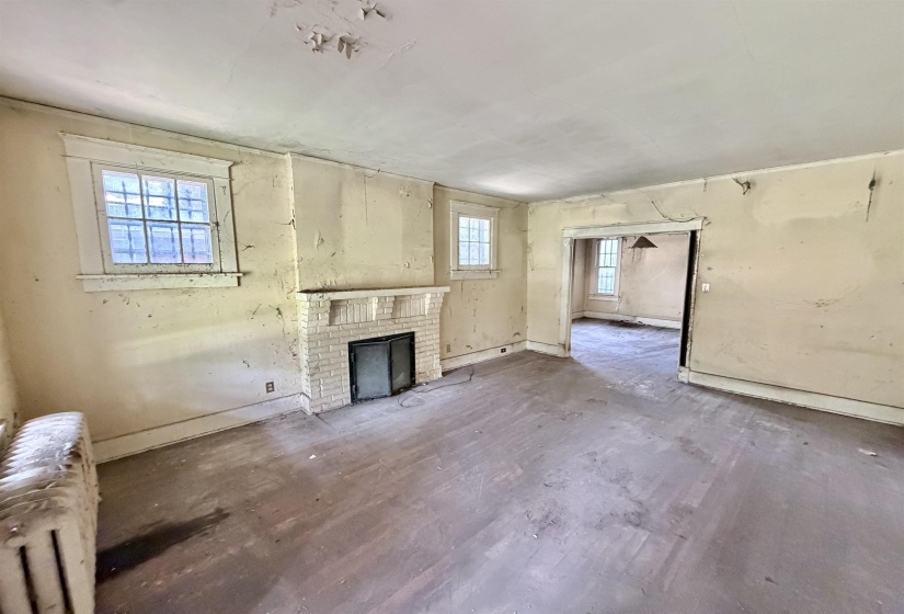 1961 MIGNON AVE, Memphis, Tennessee 38107, 3 Bedroom Bedrooms, 6 Room Rooms,2 BathroomBathrooms,Residential,For Sale,MIGNON,0,10225796