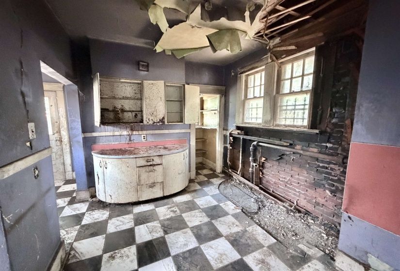 1961 MIGNON AVE, Memphis, Tennessee 38107, 3 Bedroom Bedrooms, 6 Room Rooms,2 BathroomBathrooms,Residential,For Sale,MIGNON,0,10225796