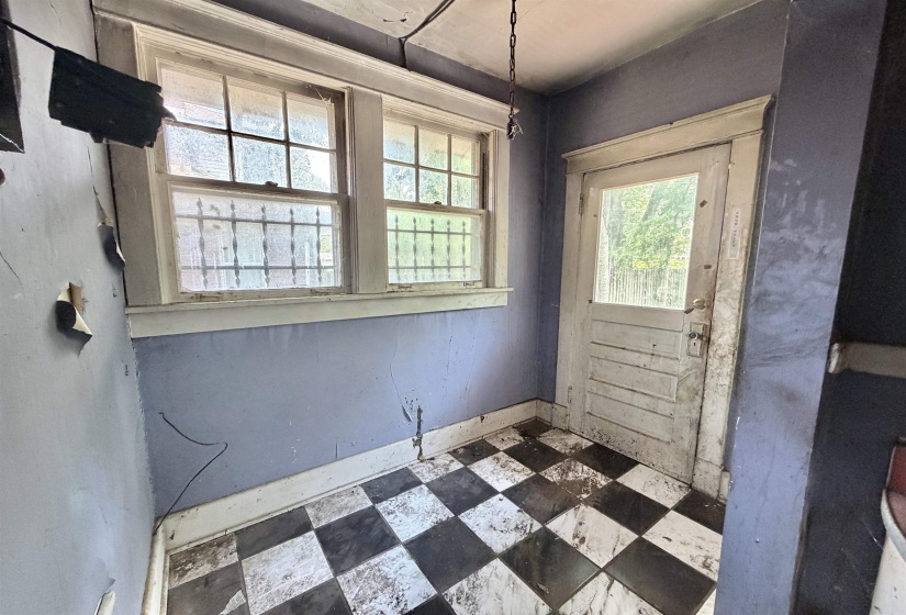 1961 MIGNON AVE, Memphis, Tennessee 38107, 3 Bedroom Bedrooms, 6 Room Rooms,2 BathroomBathrooms,Residential,For Sale,MIGNON,0,10225796