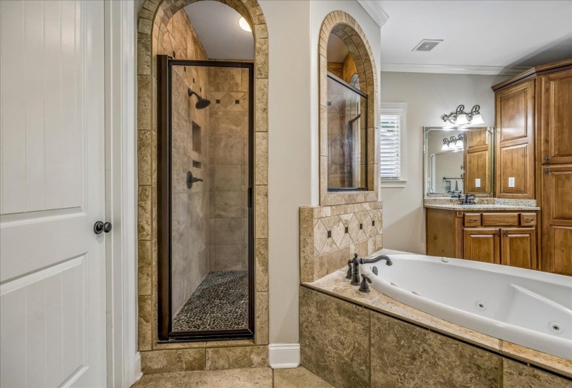 4760 MAPLE WALK DR, Lakeland, Tennessee 38002, 5 Bedroom Bedrooms, 10 Room Rooms,4.1 BathroomBathrooms,Residential,For Sale,MAPLE WALK,0,10225798