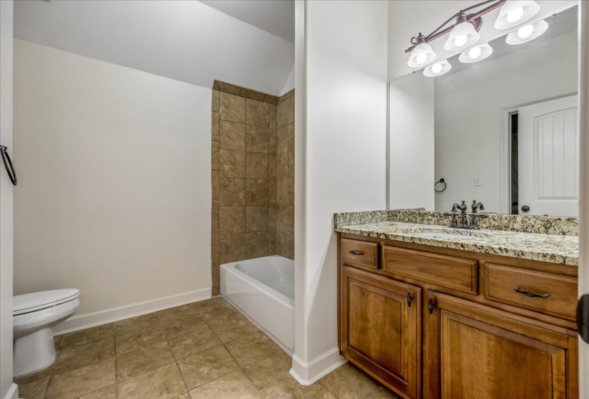 4760 MAPLE WALK DR, Lakeland, Tennessee 38002, 5 Bedroom Bedrooms, 10 Room Rooms,4.1 BathroomBathrooms,Residential,For Sale,MAPLE WALK,0,10225798