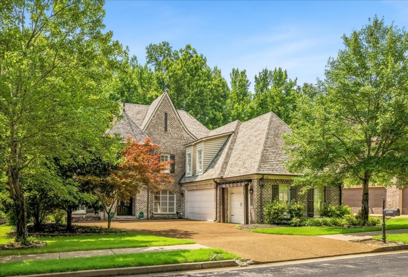 4760 MAPLE WALK DR, Lakeland, Tennessee 38002, 5 Bedroom Bedrooms, 10 Room Rooms,4.1 BathroomBathrooms,Residential,For Sale,MAPLE WALK,0,10225798