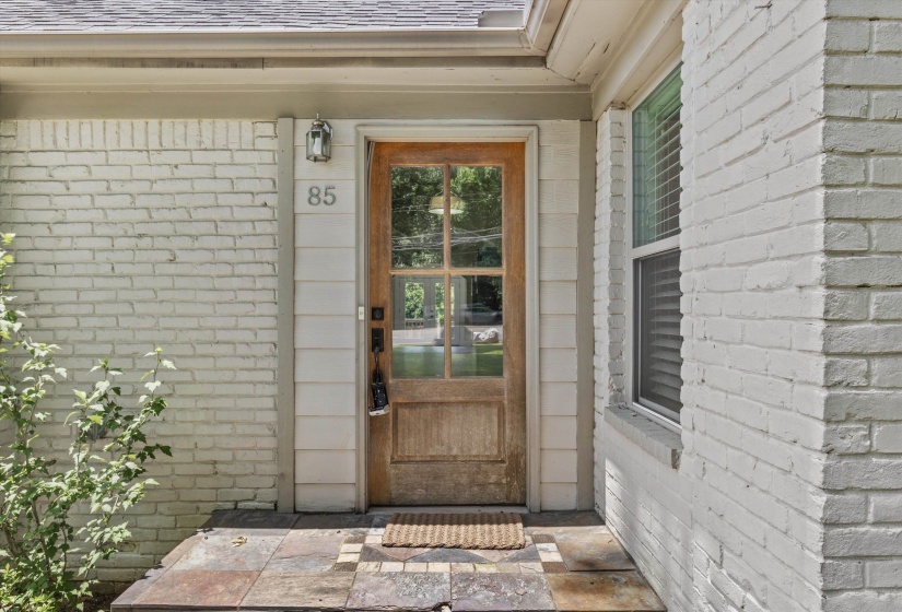 85 WHITE STATION RD, Memphis, Tennessee 38117, 4 Bedroom Bedrooms, 10 Room Rooms,2.1 BathroomBathrooms,Residential,For Sale,WHITE STATION,0,10225803