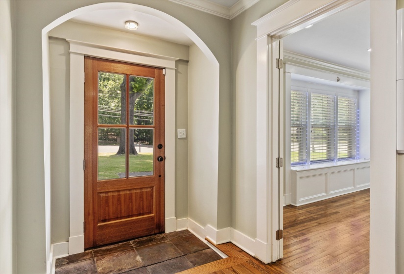 85 WHITE STATION RD, Memphis, Tennessee 38117, 4 Bedroom Bedrooms, 10 Room Rooms,2.1 BathroomBathrooms,Residential,For Sale,WHITE STATION,0,10225803