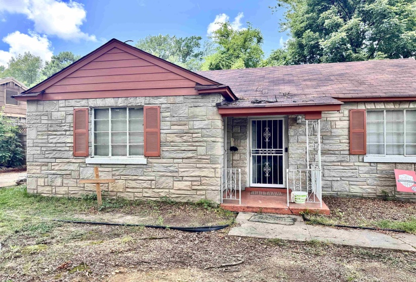 2612 UNION AVE, Memphis, Tennessee 38112, 2 Bedroom Bedrooms, 5 Room Rooms,1 BathroomBathrooms,Residential,For Sale,UNION,0,10225812