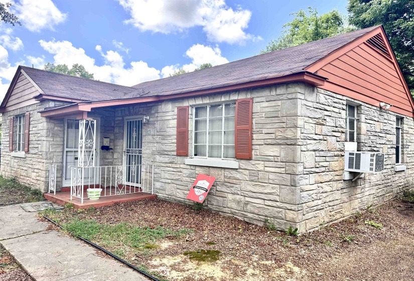 2612 UNION AVE, Memphis, Tennessee 38112, 2 Bedroom Bedrooms, 5 Room Rooms,1 BathroomBathrooms,Residential,For Sale,UNION,0,10225812