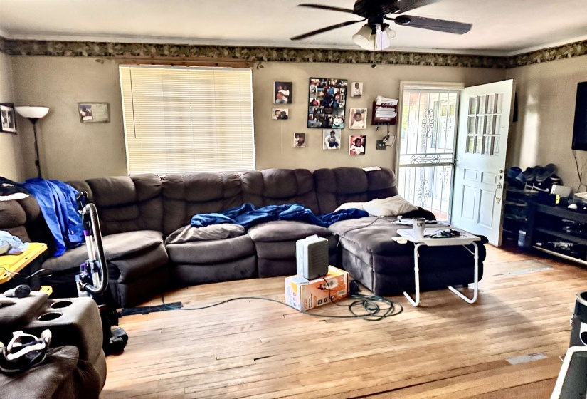 2612 UNION AVE, Memphis, Tennessee 38112, 2 Bedroom Bedrooms, 5 Room Rooms,1 BathroomBathrooms,Residential,For Sale,UNION,0,10225812