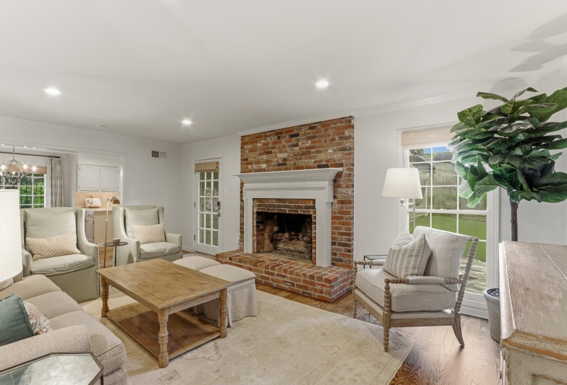 2145 ROLLING VALLEY DR, Germantown, Tennessee 38138, 5 Bedroom Bedrooms, 10 Room Rooms,4.1 BathroomBathrooms,Residential,For Sale,ROLLING VALLEY,0,10225823