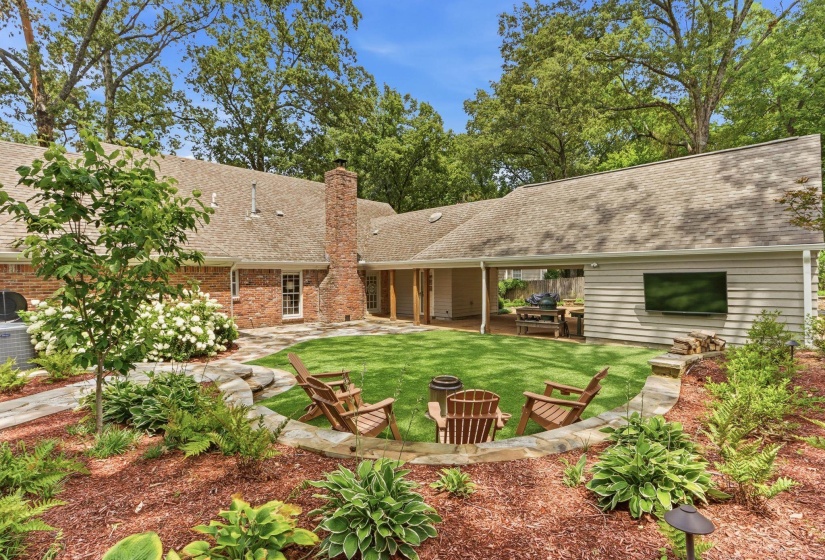 2145 ROLLING VALLEY DR, Germantown, Tennessee 38138, 5 Bedroom Bedrooms, 10 Room Rooms,4.1 BathroomBathrooms,Residential,For Sale,ROLLING VALLEY,0,10225823