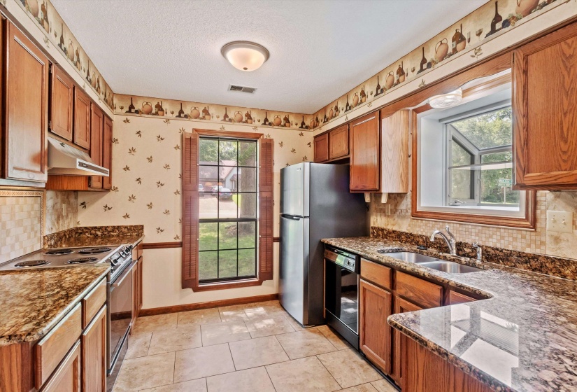1023 HUNTERS POINT DR, Memphis, Tennessee 38018, 3 Bedroom Bedrooms, 9 Room Rooms,2 BathroomBathrooms,Residential,For Sale,HUNTERS POINT,0,10225825