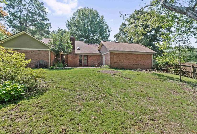 1023 HUNTERS POINT DR, Memphis, Tennessee 38018, 3 Bedroom Bedrooms, 9 Room Rooms,2 BathroomBathrooms,Residential,For Sale,HUNTERS POINT,0,10225825